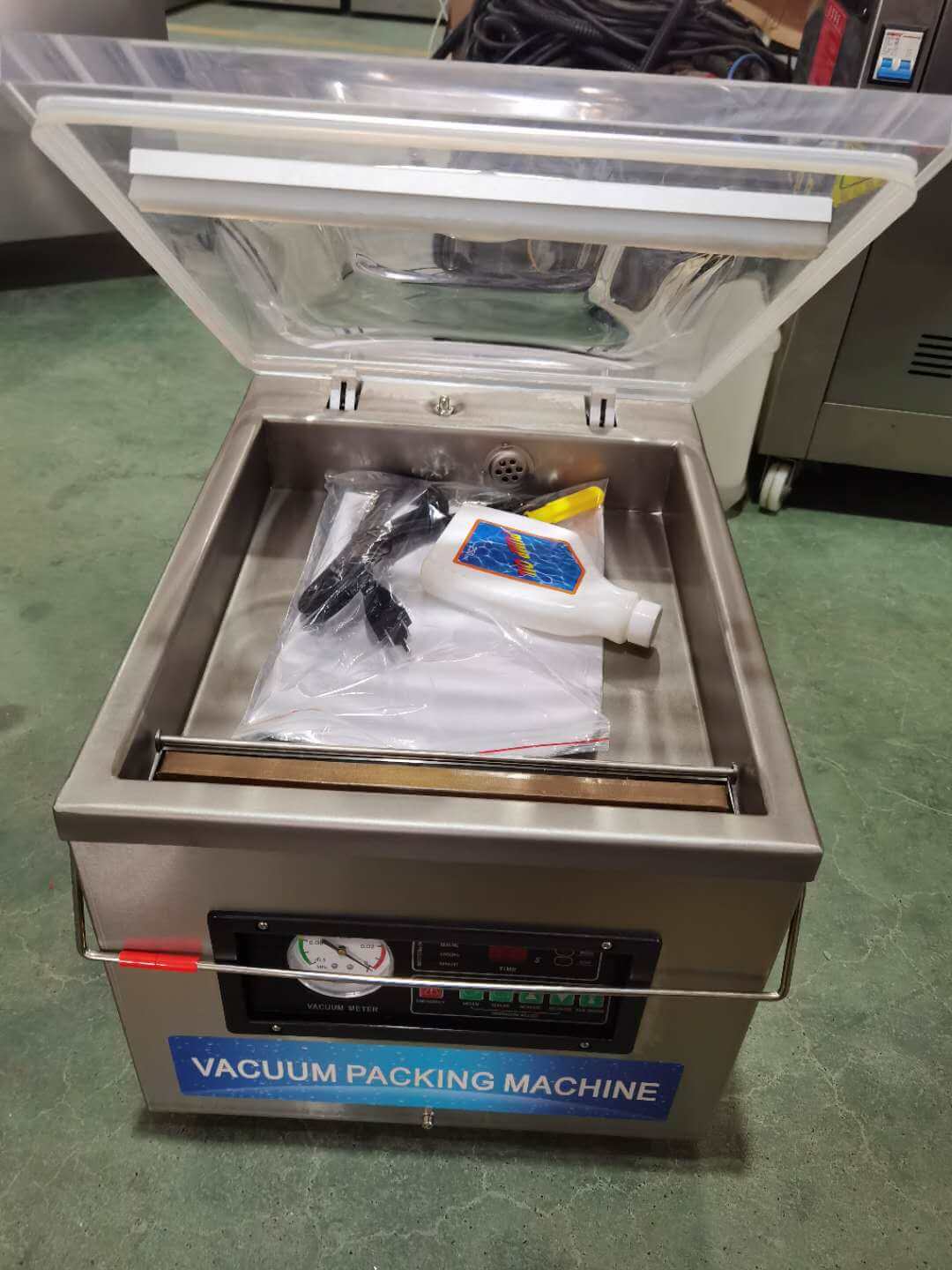 Dz600 Single Door Awtomatikong Vacuum Packing Machine